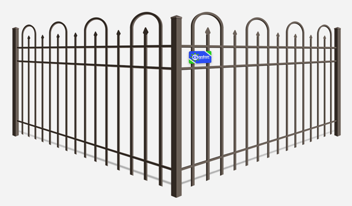 Decorative iron fence with looped pickets in Southeast Louisiana